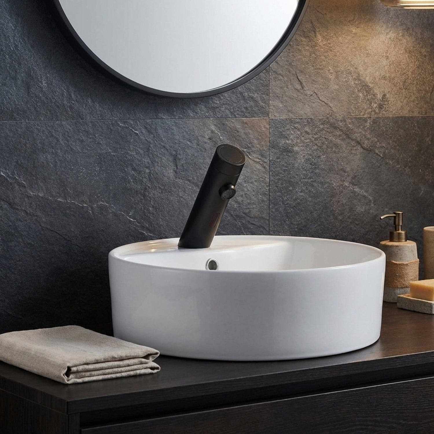 Image of ET15E Automatic Sensor Faucet with Chrome Finish