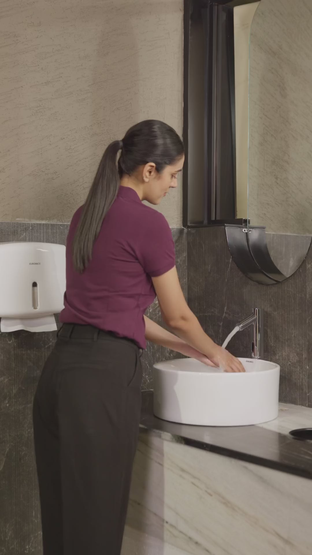EP33 Small Paper Towel Dispenser